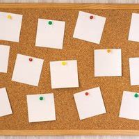 how to hang quartet corkboard